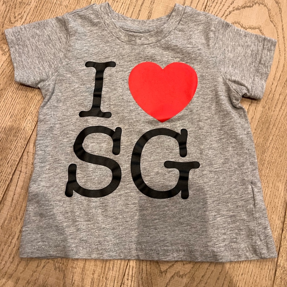 I love Singapore T-shirt for toddler.  Size 4T but fits like 3T.  Excellent cond